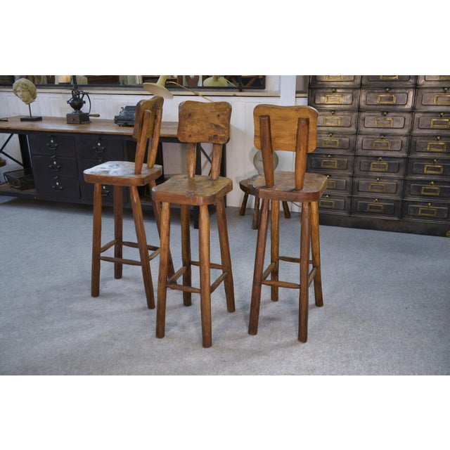 Mid-Century Modern Brutalist High Stools in Elm, 1960s, Set of 3 For Sale - Image 3 of 13
