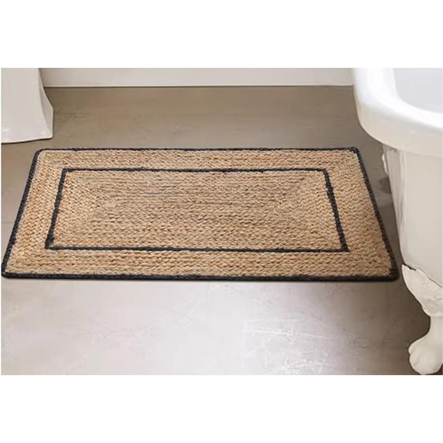 2020s Hand-Woven Natural Jute Floor Mat For Sale - Image 5 of 5