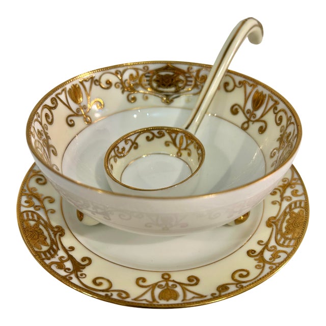 Vintage Noritake No. 175 “Christmas Ball” Hand-Painted Condiment Bowl With Ladle, Japan c.1911–1940 For Sale