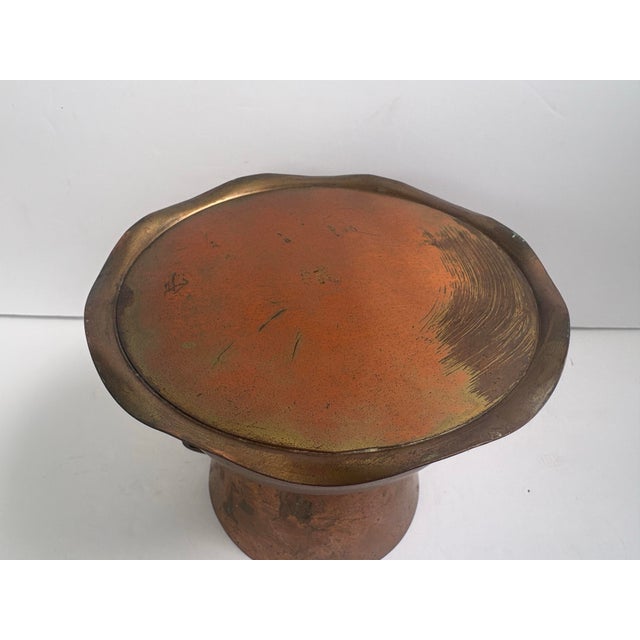 Vintage Flemish Copper b.m. Co. Double-Handled Vase, No. 5012 For Sale In Orlando - Image 6 of 12