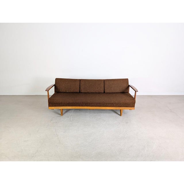 We are offering a beautiful vintage sofa designed by Walter & Wilhelm Knoll for sale. This two- to three-seater sofa can...