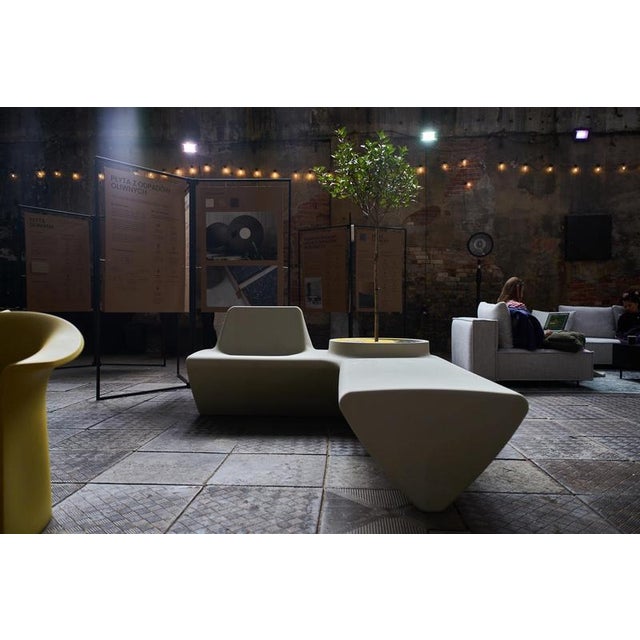 Onel 3020 polyethylene bench by loope dimensions: d 169 x w 208 x h 78 cm. Materials: recycled polyethylene