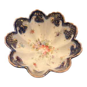 Early 20th Century Antique Japanese 3 Footed Blue and Gold Scalloped Edge Candy or Nut Bowl