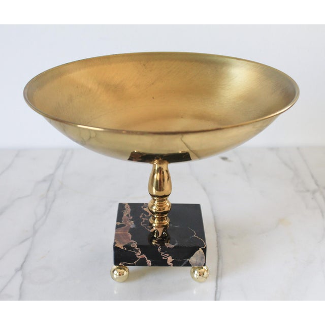Mid 20th Century Vintage Brass Bowl on a Italian Fine Marble Pedestal Base. For Sale - Image 5 of 8