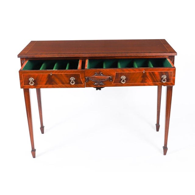 Vintage Cutlery Console Table from Maple & Co., Late 20th Century For Sale - Image 11 of 17