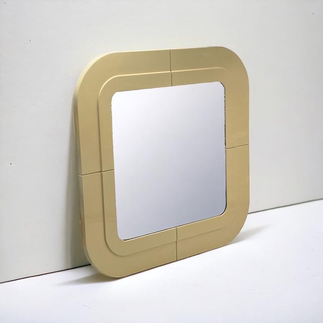 Italian Beige Mirror by Anna Castelli Ferrieri for Kartell, 1960s For Sale - Image 13 of 13