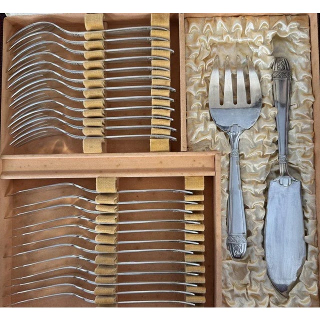 Art Deco Place Settings for 12 People, 1930s, Set of 115 For Sale - Image 6 of 7