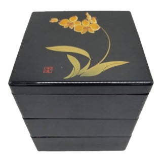 Vintage Japanese Three-Tier Lacquer Jubako Box With Orchid Makie Design For Sale