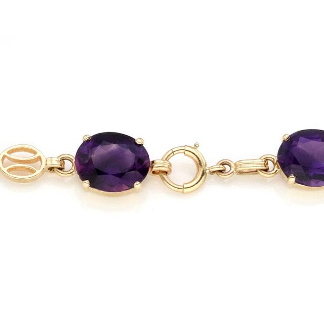 Contemporary 14k Yellow Gold Amethyst Oval Link Bracelet For Sale - Image 3 of 4