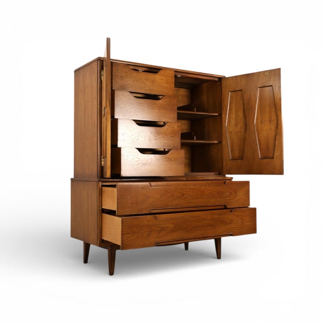 Thomasville Thomasville Omega Vintage Mid Century Modern Highboy Dresser C. 1960s, Attributed For Sale - Image 4 of 10