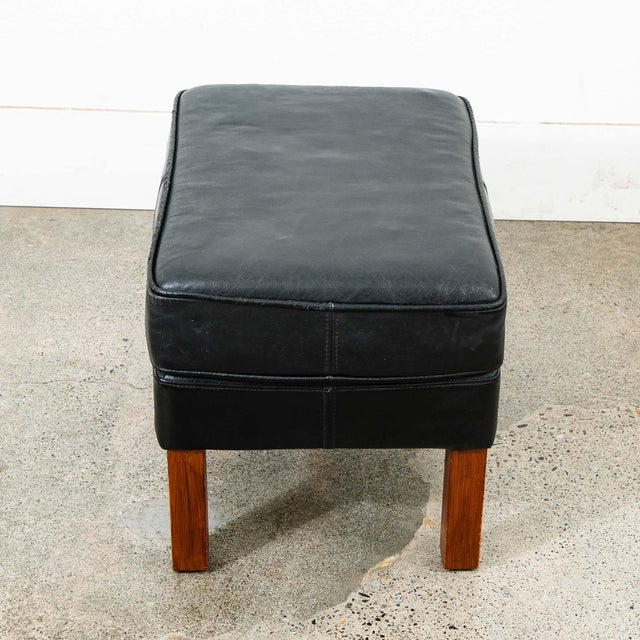 1960s Mid Century Danish Modern Ottoman Footstool Wood Black Leather Cushion MCM For Sale In Sacramento - Image 6 of 11