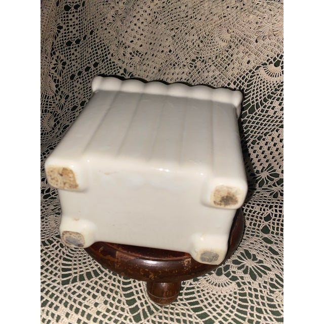 1950’s Vintage Cream Ribbed Ceramic Planter For Sale In Miami - Image 6 of 6