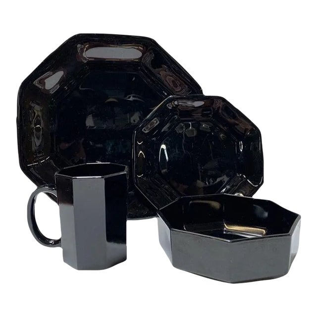 Arcoroc Mid Century "Octime" Octagonal 20 Pieces Place Setting Set, France For Sale