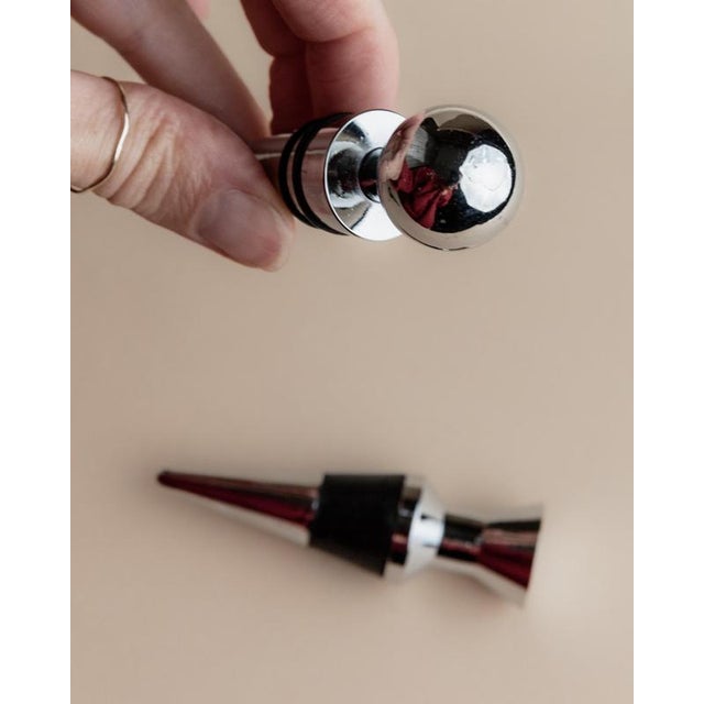 Silver Vintage Geometrical Conical Metal Bottle Stoppers, Italy, 1980s, Set of 2 For Sale - Image 8 of 11