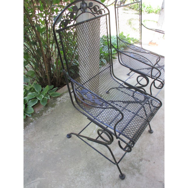 Mid-Century Modern Pair of Vintage Woodard Wrought Iron Bouncy Spring Arm Chairs Chantilly Rose Attributed For Sale - Image 3 of 7