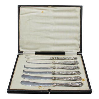 1915 Set of Six English Sheffield Butter Knives in Original Case For Sale