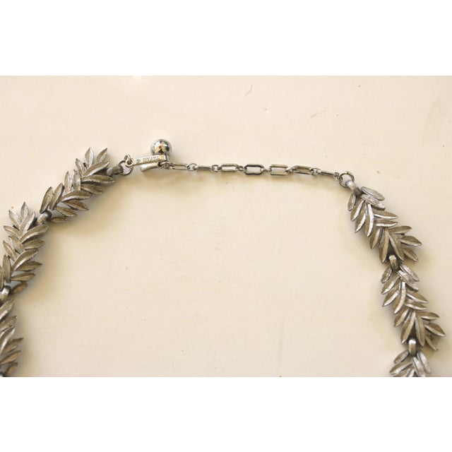 Silver Trifari 1950s Organic Modern Silver Leaf Necklace & Earrings Set - 3 Pieces For Sale - Image 8 of 11
