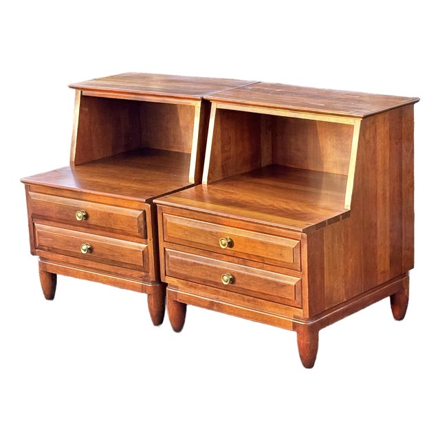 Willet Mid Century Modern Trans East Stepped Nightstands - A Pair For Sale