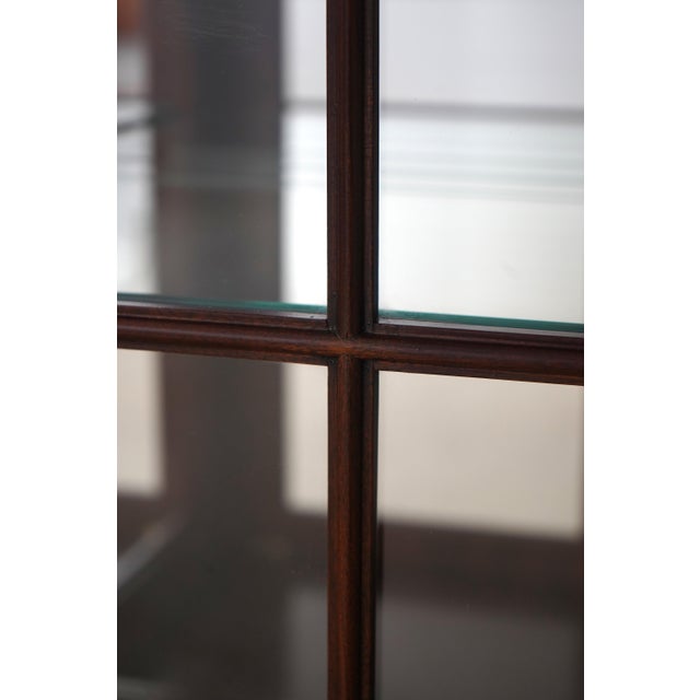 Henkel Harris Model 2302 Mahogany Curio Cabinet For Sale - Image 12 of 18