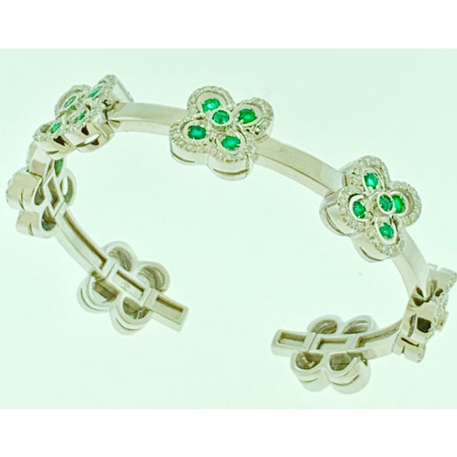 Emerald and Diamond and Gold 37 Grams Cuff Bangle /Bracelet in 18 Karat Gold For Sale - Image 18 of 18