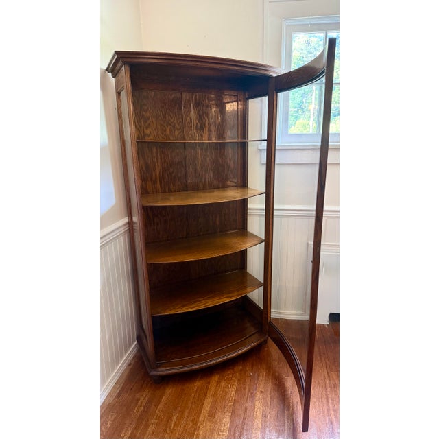 Late 19th Century Tiger Oak Curved Glass China Cabinet For Sale - Image 4 of 12