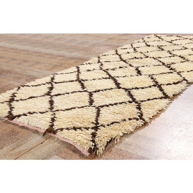 Beige Vintage Azilal Moroccan Rug, 02'09 X 06'00 For Sale - Image 8 of 10