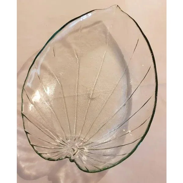 Large Vintage 1960s Glass Leaf Platter With Vining For Sale In Saint Louis - Image 6 of 7