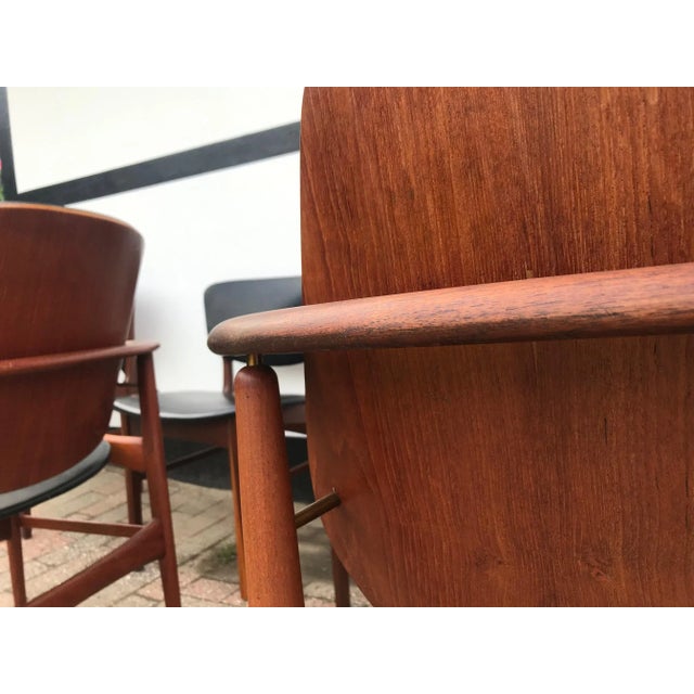 1950s King & Queen Dining Chairs in Teak by Arne Hovmand-Olsen for Jutex, 1950s, Set of 6 For Sale - Image 5 of 12