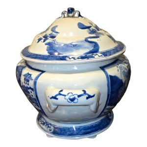 16th Century Qing Dynasty Blue and White Porcelain Tureen
