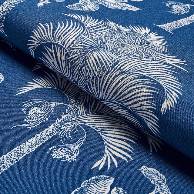 Schumacher Sample - Schumacher Grand Palms Indoor/Outdoor Fabric in Navy For Sale - Image 4 of 5