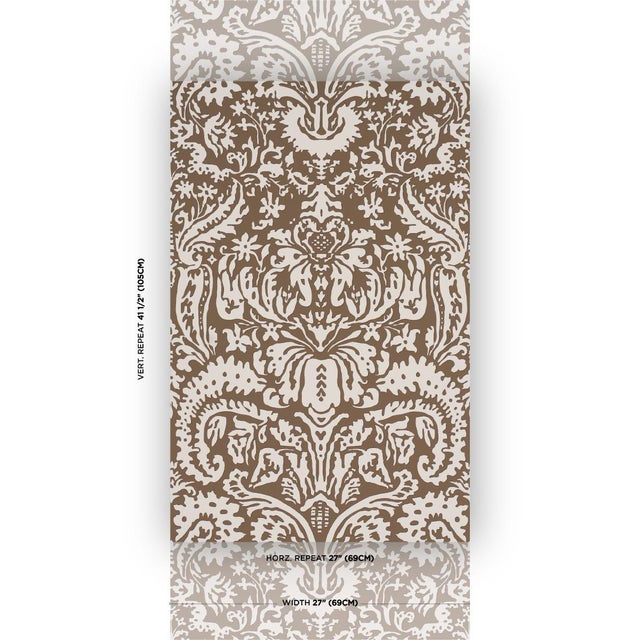 Veere Grenney was inspired by 17th- and 18th-century Venetian silks when he created Suffolk Damask, an elegant floral with...