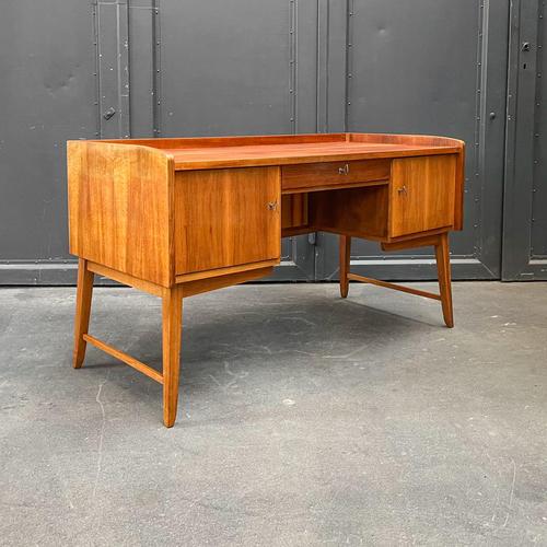 Mid-Century Walnut Veneer Desk For Sale - Image 9 of 18