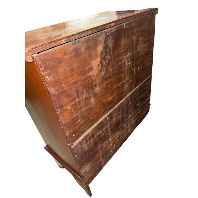 New England Federal Mule Chest, c. 1780-1820 A transitional form — part colonial blanket chest, part Federal chest of...