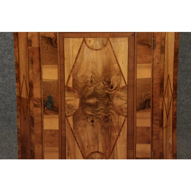 Antique Baroque Corner Cupboard in Walnut Veneer, 1800 For Sale - Image 18 of 18