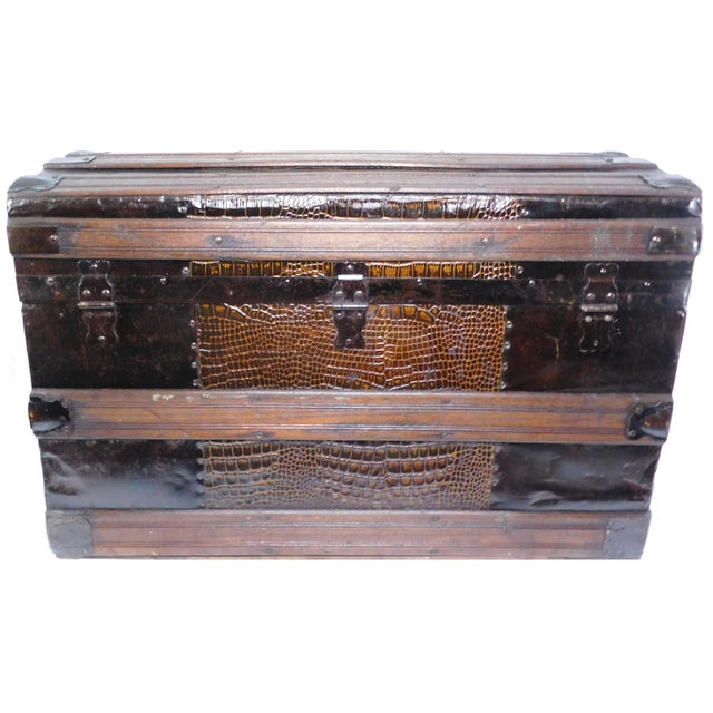 Brown Antique Alligator Skin Design Metal, & Oak Slats Camelback Domed, Wheeled Steamer Trunk For Sale - Image 8 of 11