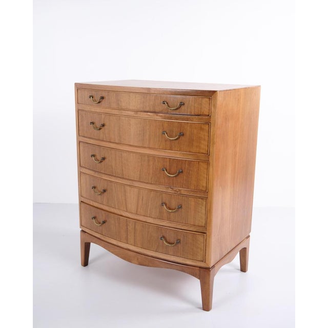 1950s Chest of Drawers in Flamed Walnut attributed to Ole Wanscher and A.J. Iversen, 1950s For Sale - Image 5 of 13