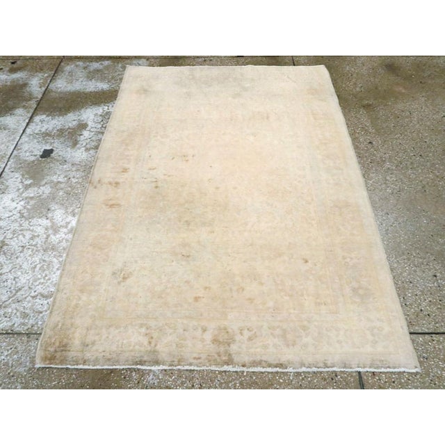Galerie Shabab Collection Mid-20th Century Turkish Sivas Throw Rug For Sale - Image 4 of 7