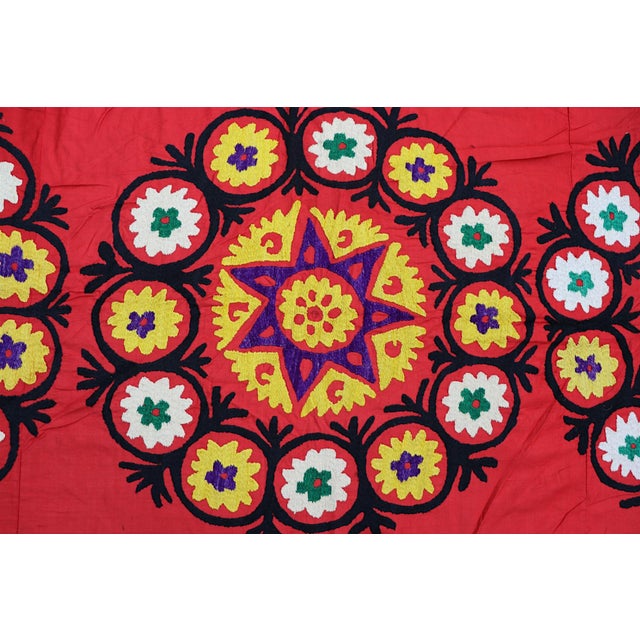 Vintage Hand-Embroidered Suzani Wall Hanging, 1920s For Sale - Image 13 of 18