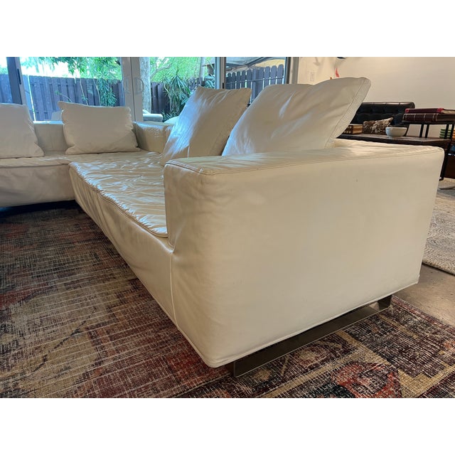 1990s Giovannetti Collezioni "Friends Light" Modular Sofa - White Italian Leather For Sale In Miami - Image 6 of 11