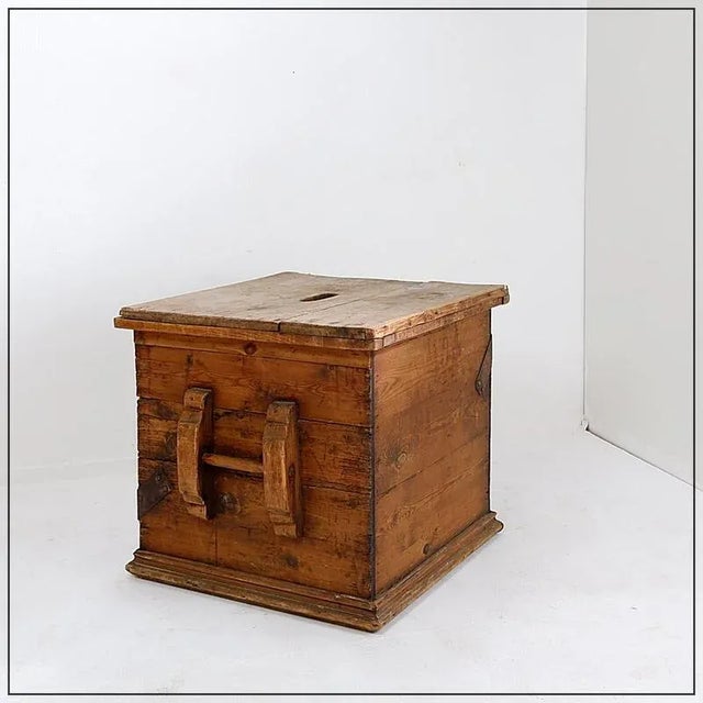 Antique Chinese Merchants Travel Chest For Sale - Image 13 of 13