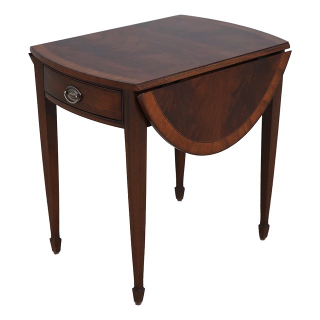 Ethan Allen Figural Mahogany Pembroke Style Lamp Table For Sale