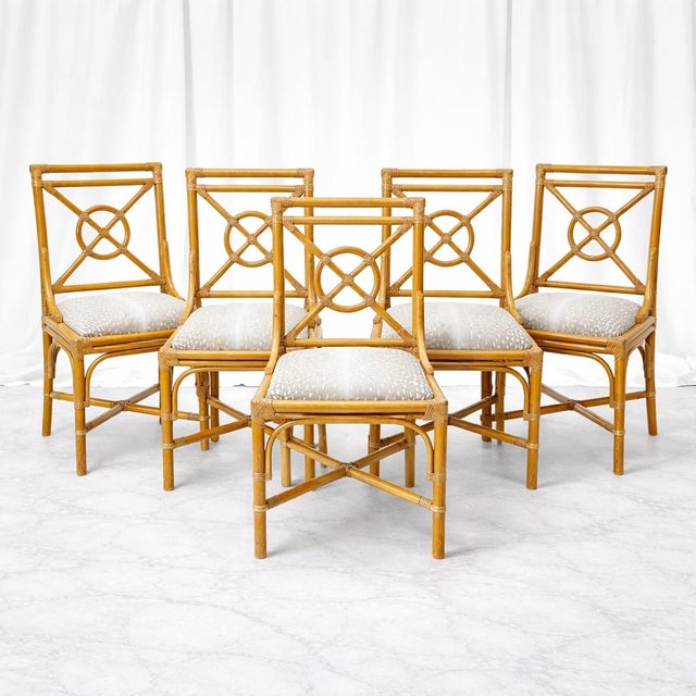 French Late 20th Century Set of 6 French Blonde Rattan Target Dining Chairs in the Manner of McGuire, Newly Upholstered For Sale - Image 3 of 5