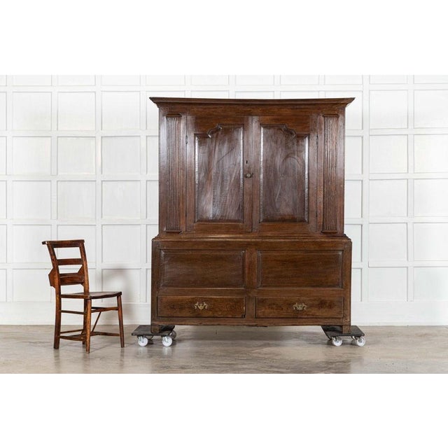 Large 18th Century English Oak Livery Cupboard, 1770s For Sale - Image 4 of 18