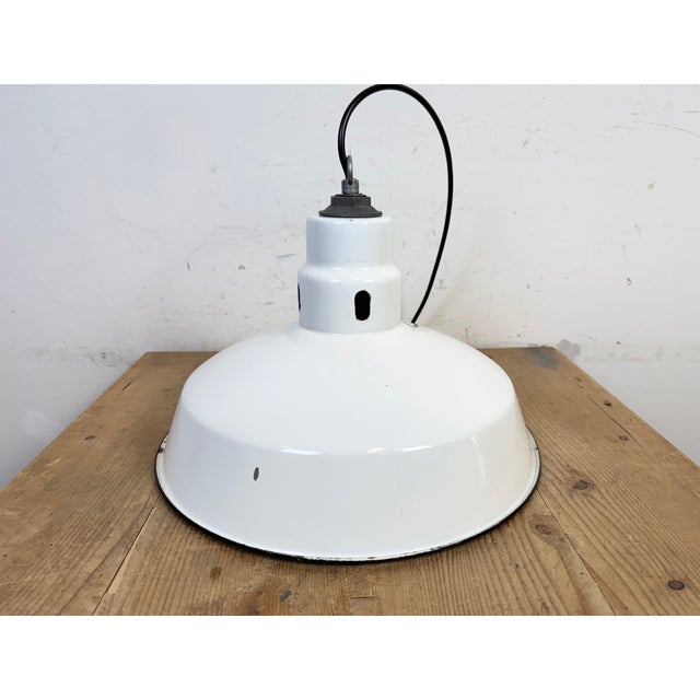 Industrial White Enamel Factory Pendant Lamp from Abolite, 1960s For Sale - Image 15 of 17