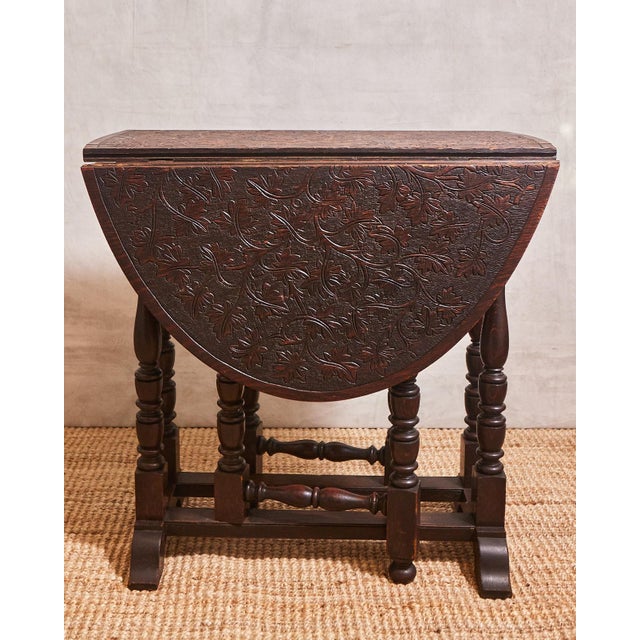 Early 19th Century Hand Carved Drop Leaf Accent Table For Sale - Image 10 of 17