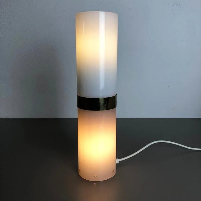 Mid-Century Modern Modernist Acrylic Tube Table Light, Italy, 1960s For Sale - Image 3 of 18