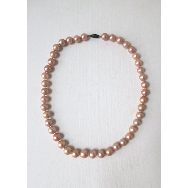 Pink Pearl Necklace, Circa Early-20th Century For Sale In New York - Image 6 of 11