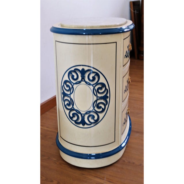 Marble Top Oval Dresser & Bedside Tables, Set of 3 For Sale - Image 3 of 7