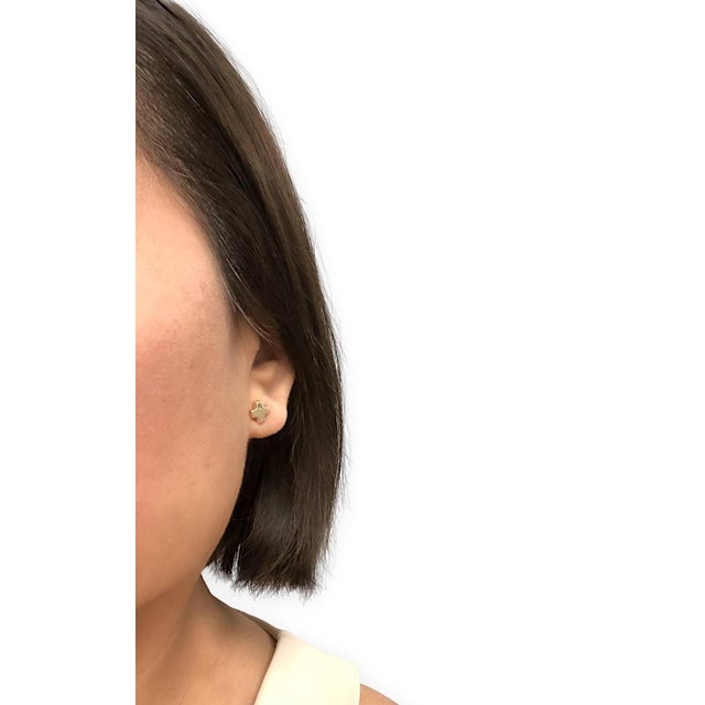 Mid 20th Century Pair of Tiffany & Co. Vintage 18k Yellow Gold Swiss Cross Studs Earrings 7.8mm X 3.3mm For Sale - Image 9 of 10