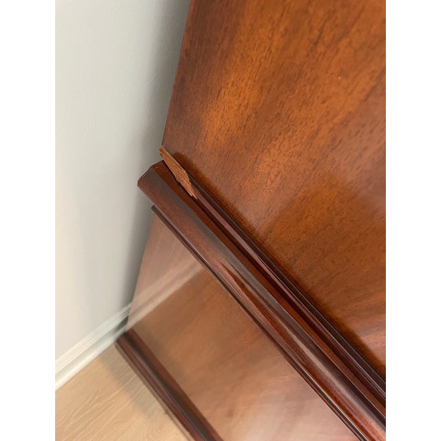 Wood 1990s Mario Buatta for John Widdicomb Breakfront/China Cabinet For Sale - Image 7 of 12